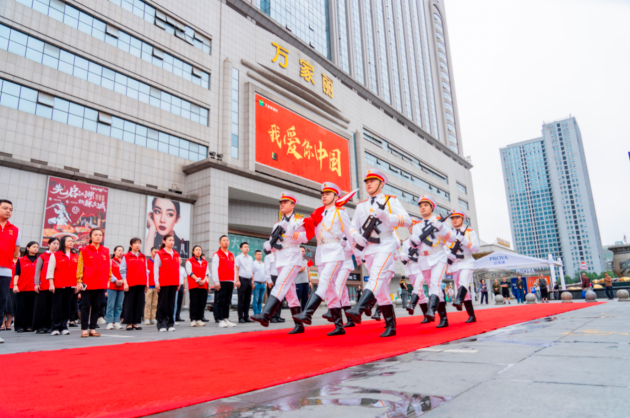 国庆假期，潮玩去哪野？宇宙中心万家丽给你新惊喜！